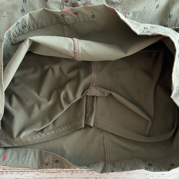 EDDIE BAUER Southwest Floral Nylon Skirt Skort Golf Outdoor Hiking 2 Green - Picture 10 of 10